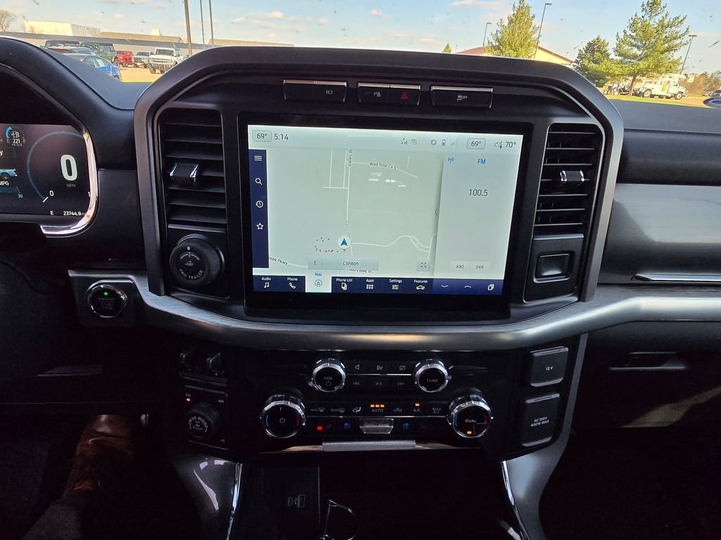2022 Ford F-150 Lariat - Photo 18