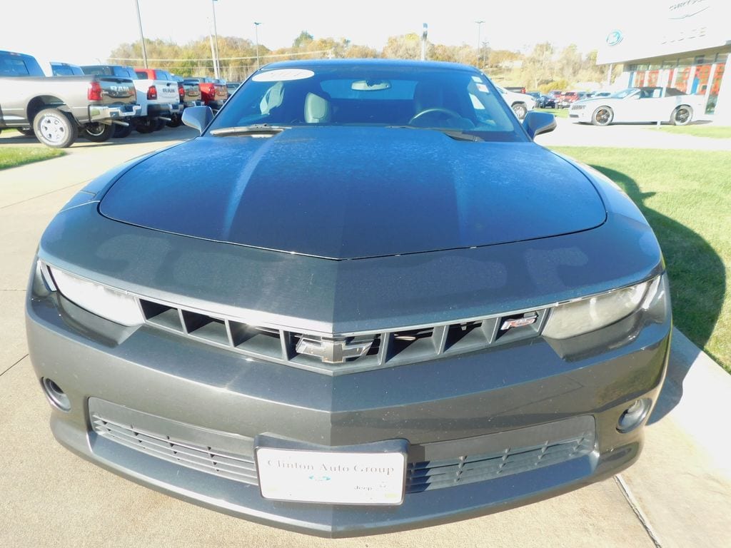 Used 2014 Chevrolet Camaro 2LT with VIN 2G1FC1E33E9129849 for sale in Clinton, IA