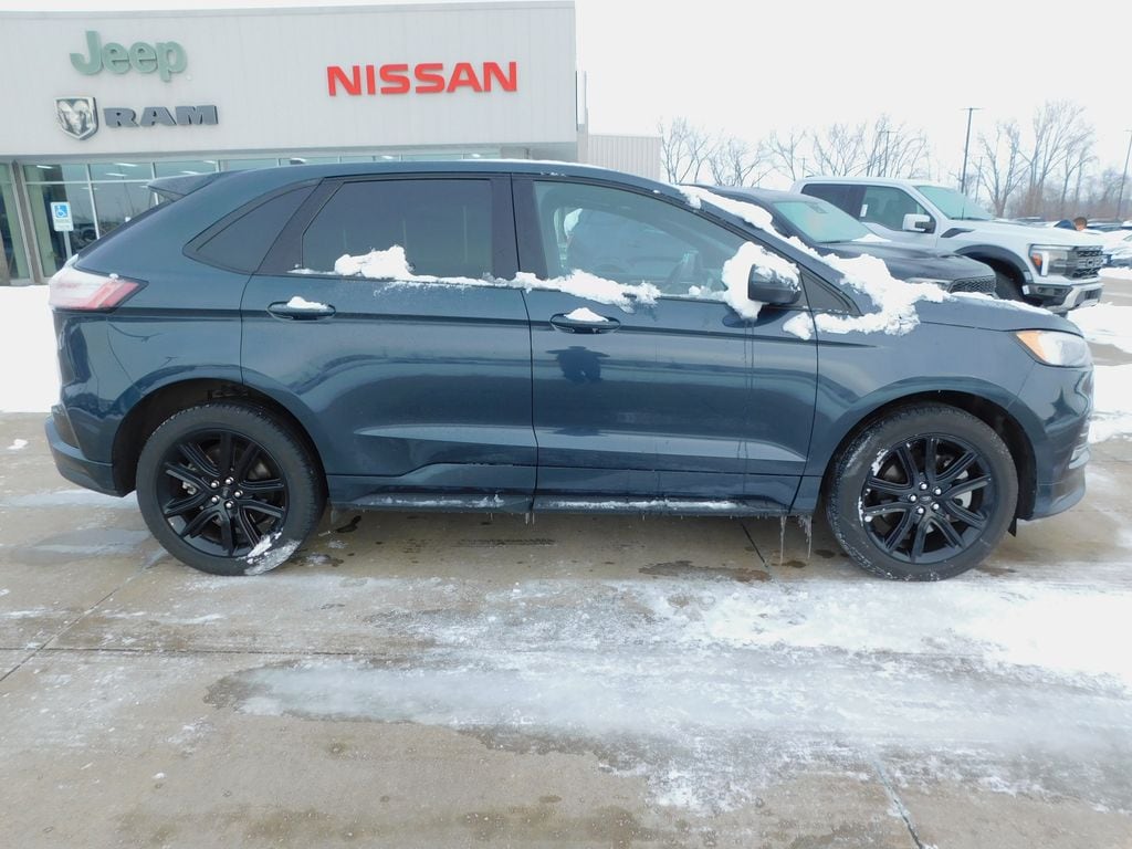 Used 2024 Ford Edge SUV