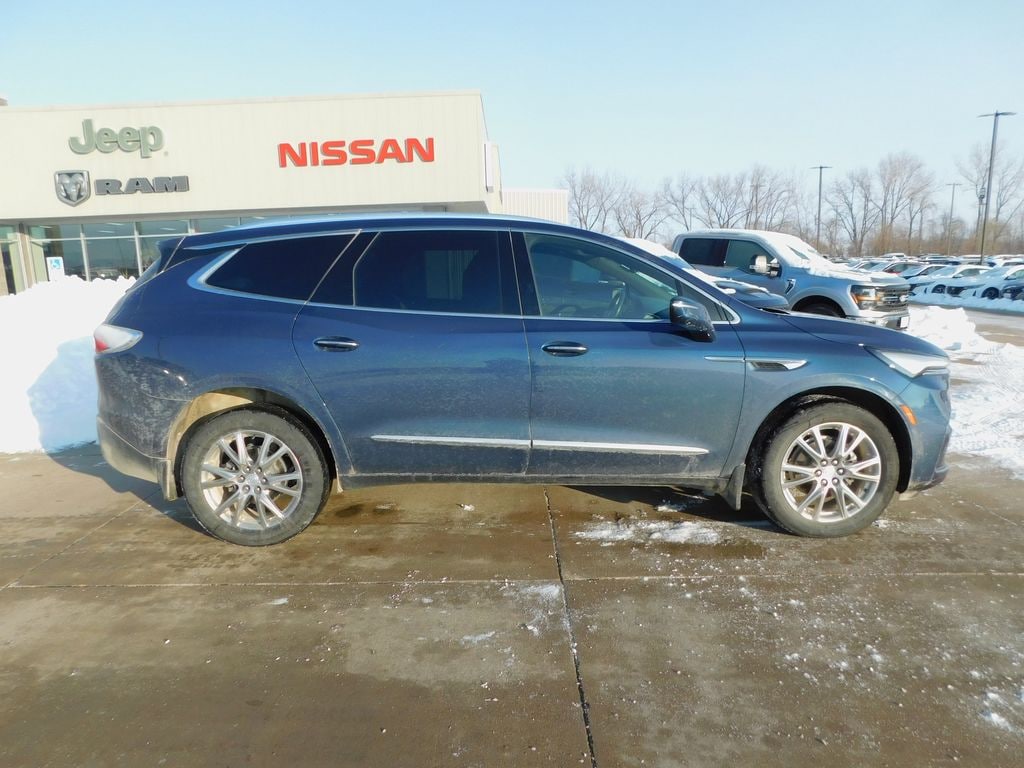 Used 2022 Buick Enclave Premium SUV