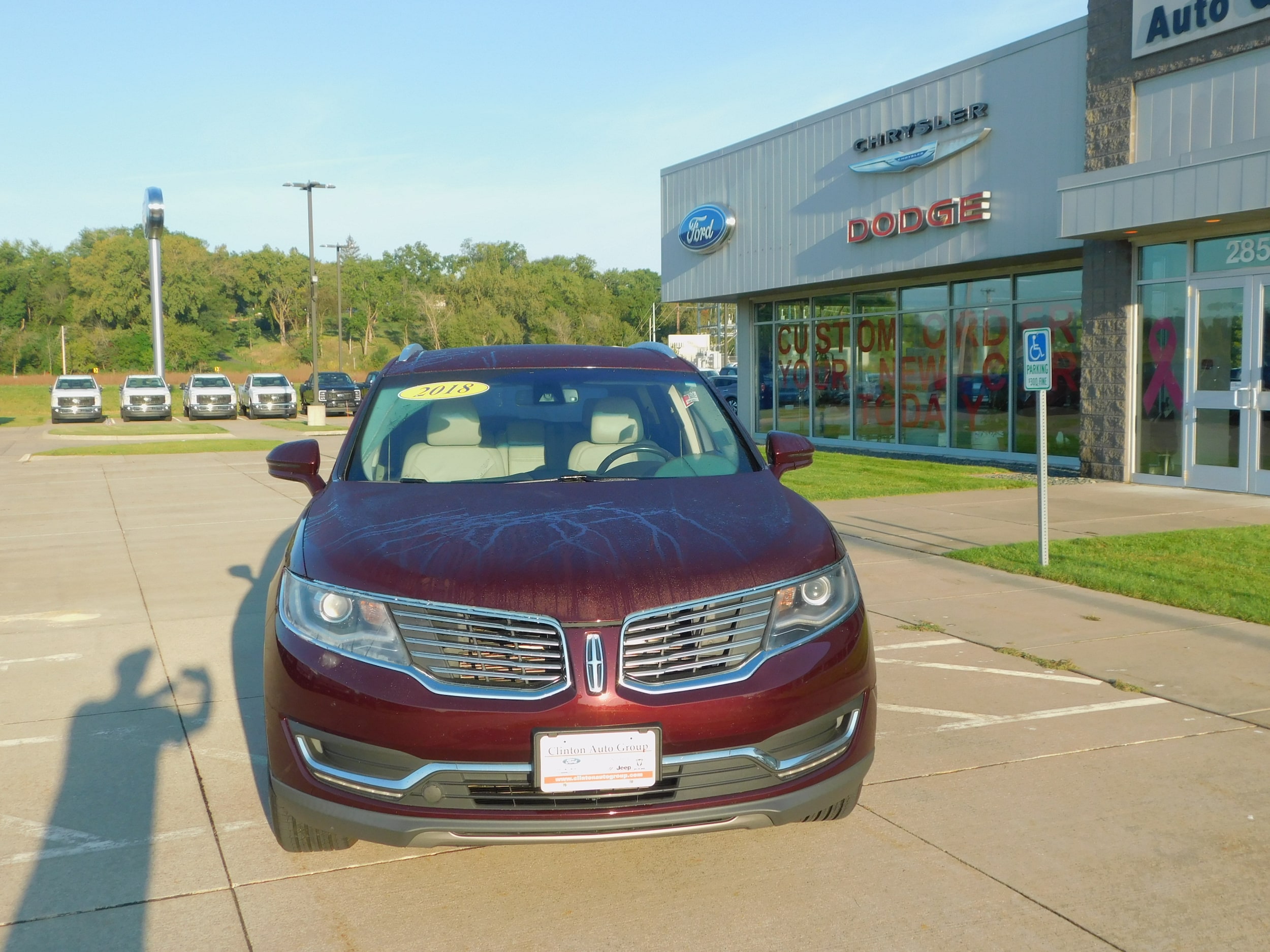 Used 2018 Lincoln MKX Select with VIN 2LMPJ8KR1JBL38660 for sale in Clinton, IA