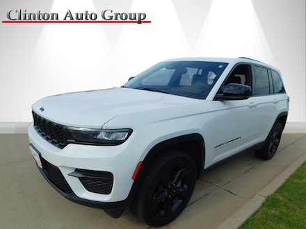 2024 Jeep Grand Cherokee Laredo SUV