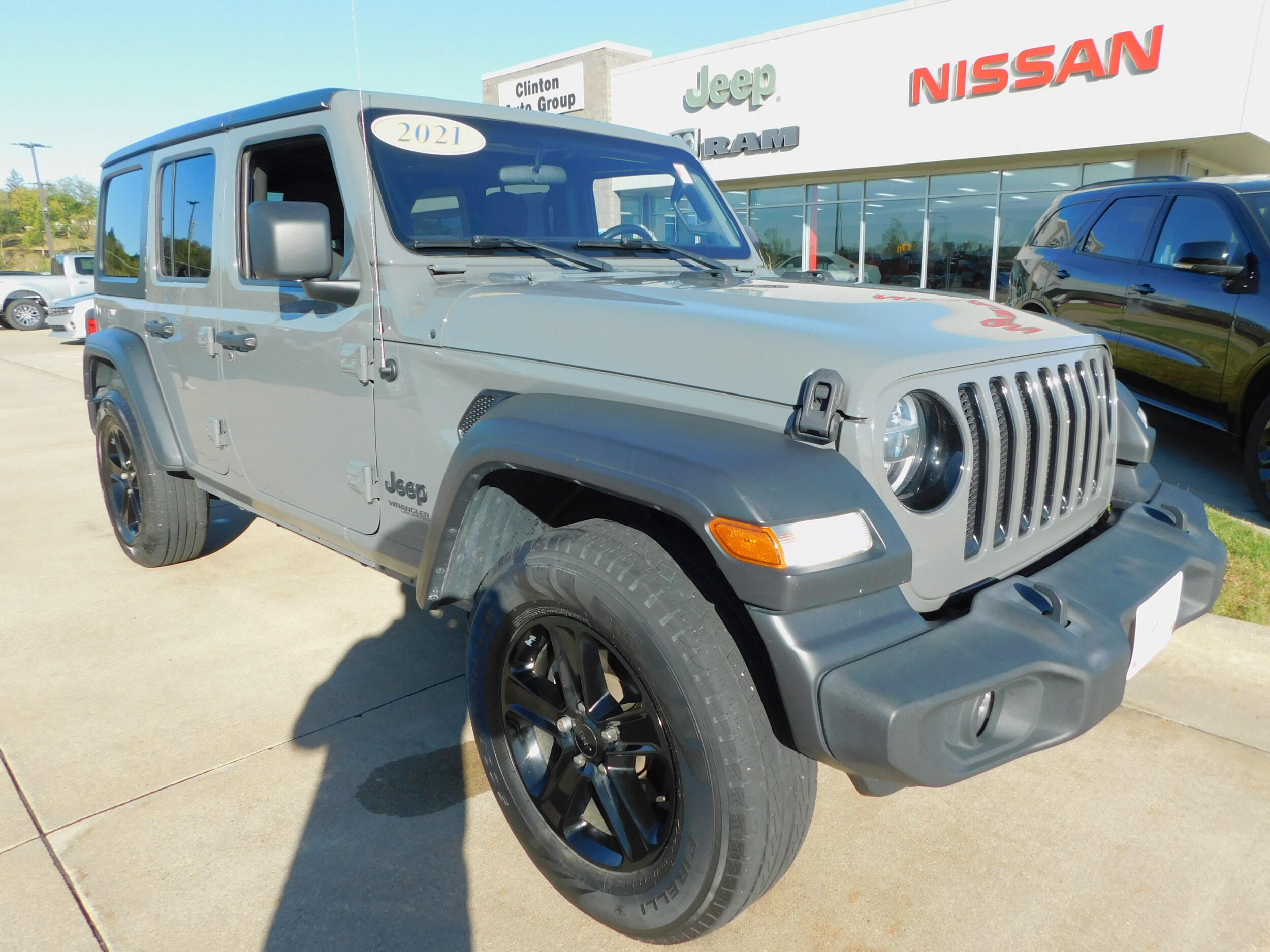 2021 Jeep Wrangler Unlimited Sport Altitude photo 3