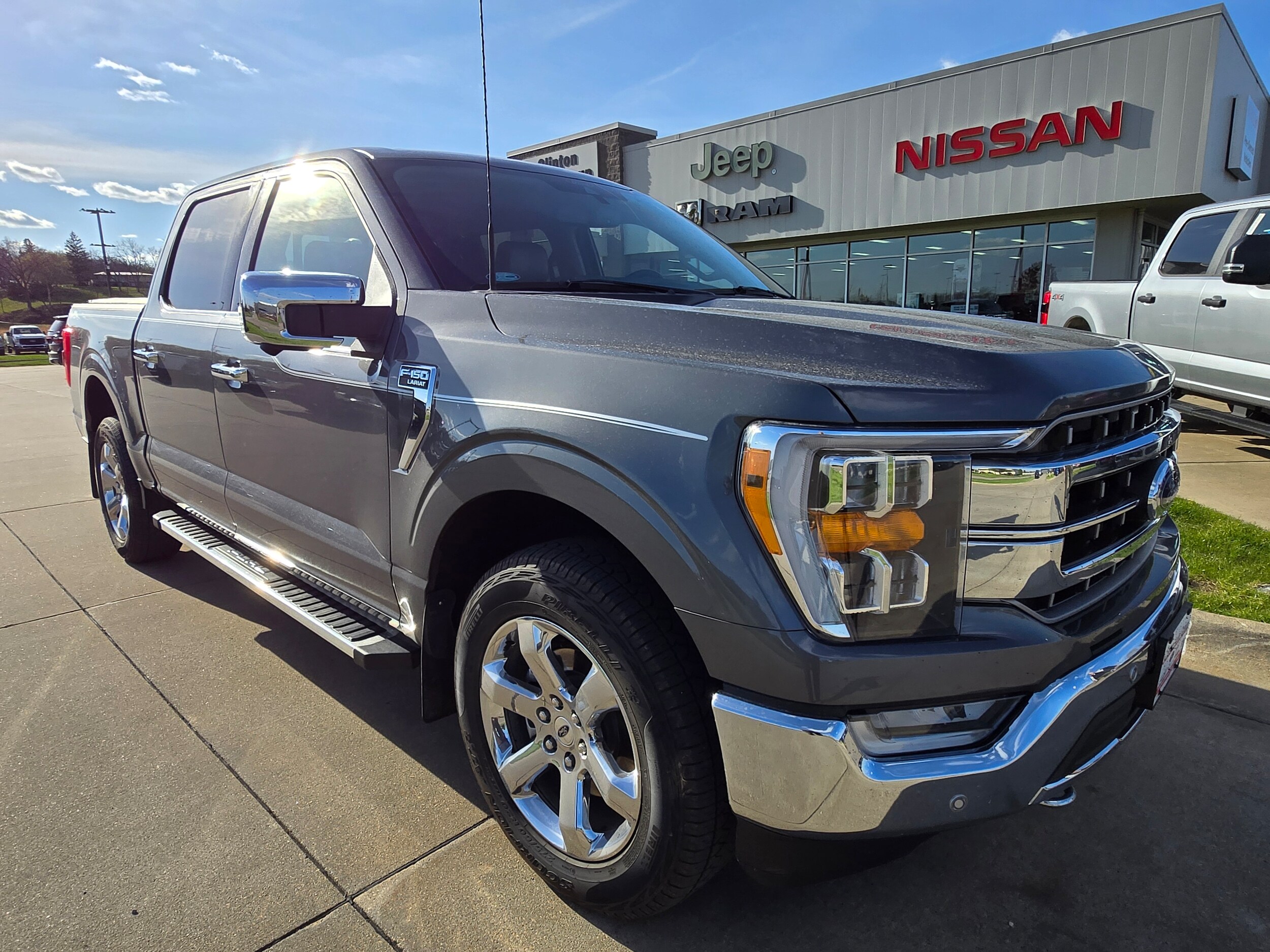 2022 Ford F-150 Lariat photo 3