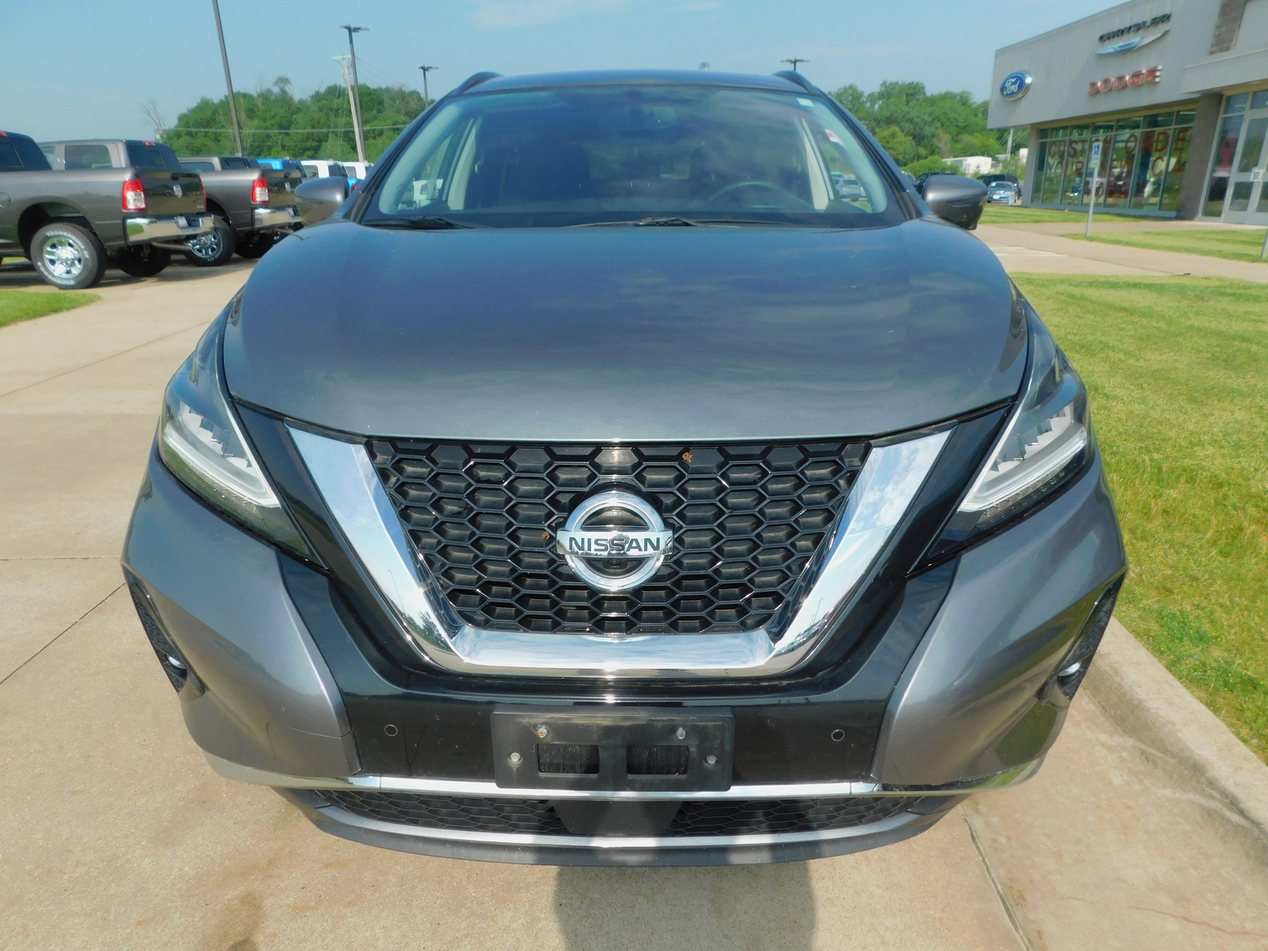 Used 2019 Nissan Murano SV with VIN 5N1AZ2MS5KN143786 for sale in Clinton, IA
