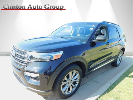 2023 Ford Explorer XLT SUV