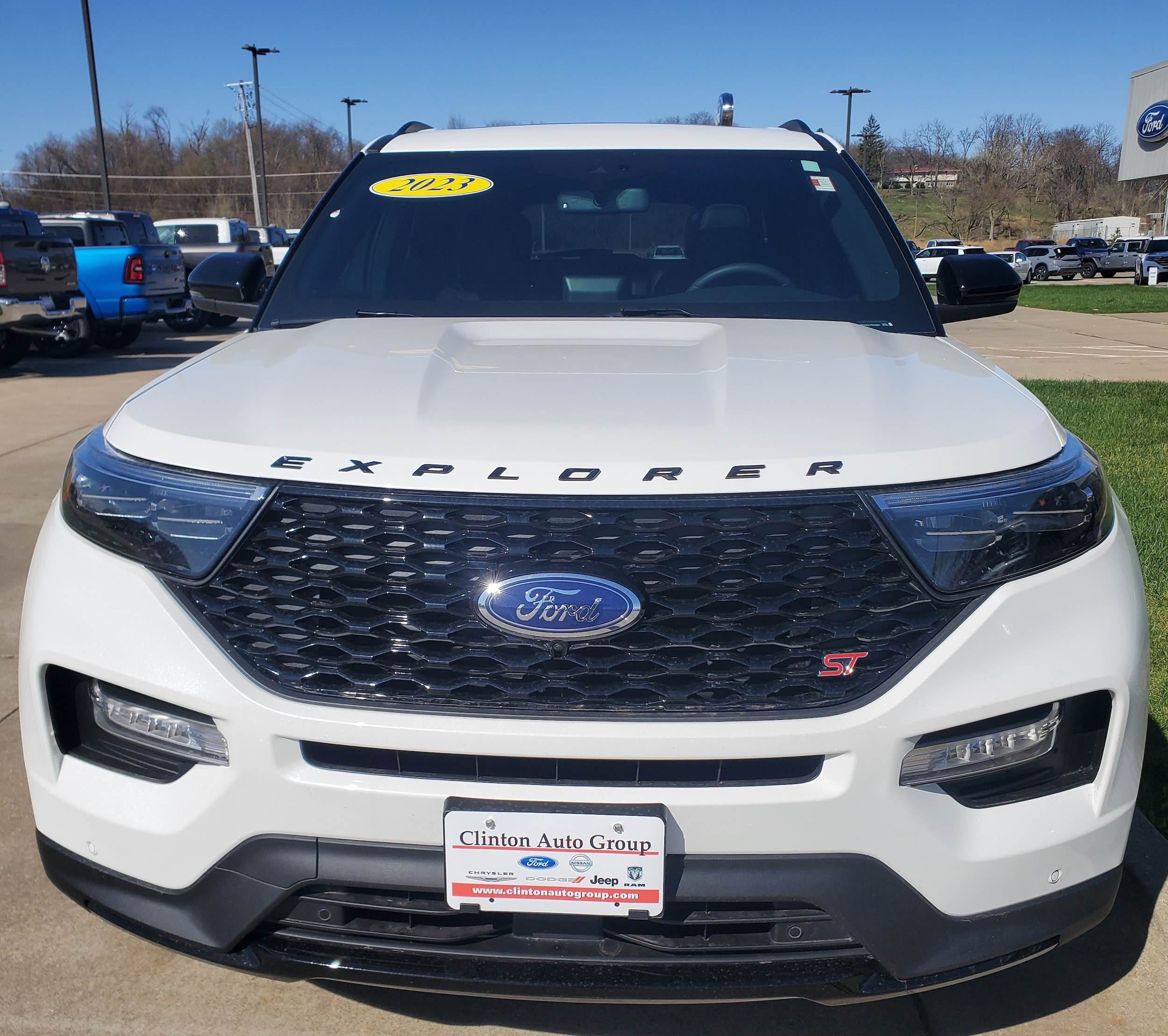 Used 2023 Ford Explorer ST with VIN 1FM5K8GC1PGC38631 for sale in Clinton, IA