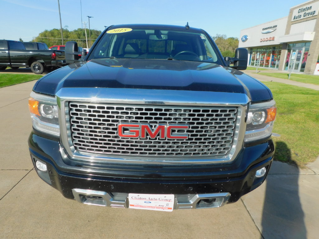 Used 2015 GMC Sierra 1500 Denali Denali with VIN 3GTU2WEJ4FG381310 for sale in Clinton, IA