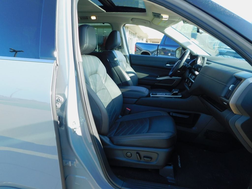 Certified 2024 Nissan Pathfinder Platinum SUV