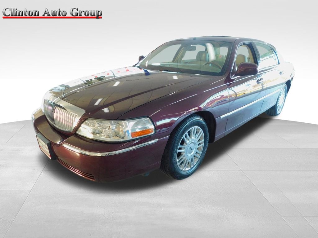2006 Lincoln Town Car Signature Limited