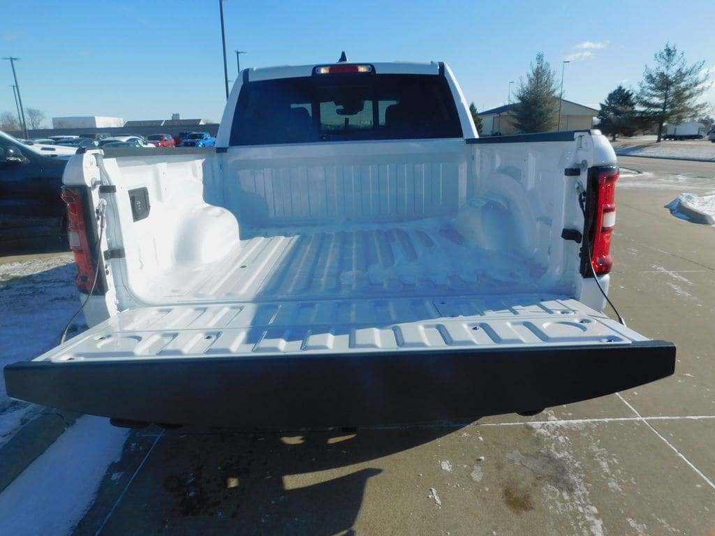 2026 RAM 1500 Laramie - Photo 11