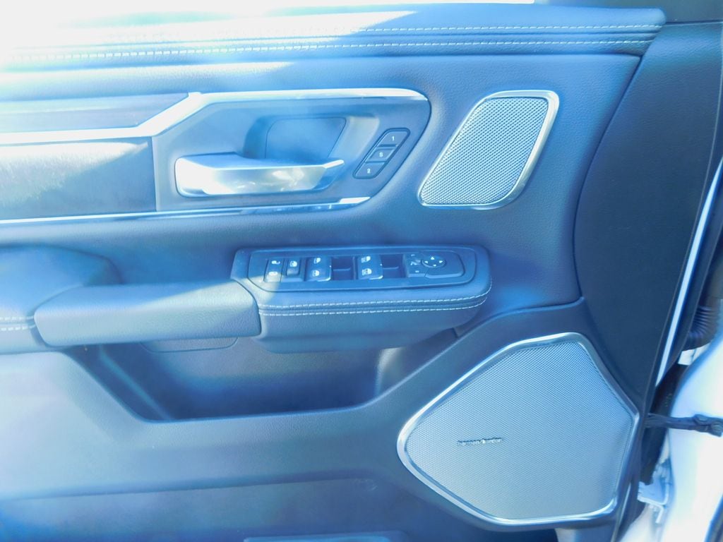 2026 RAM 1500 Laramie - Photo 15
