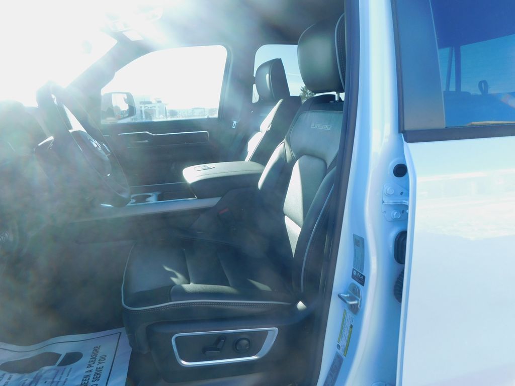 2026 RAM 1500 Laramie - Photo 14