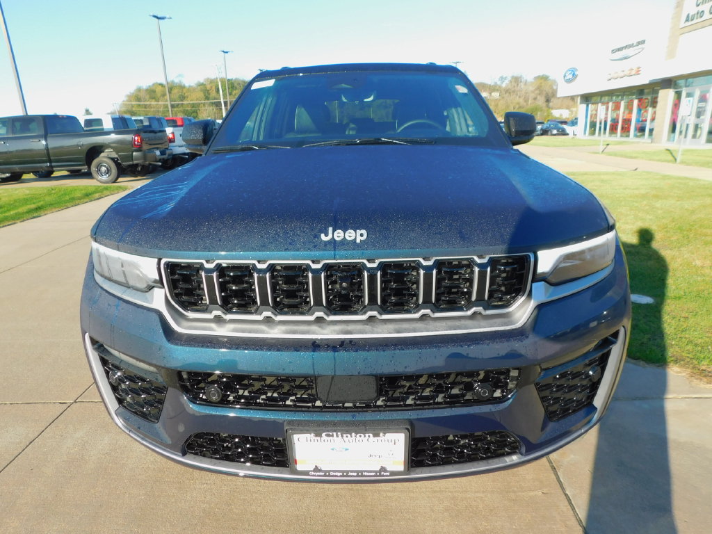 New 2027 Jeep Grand Cherokee Summit Sport Utility
