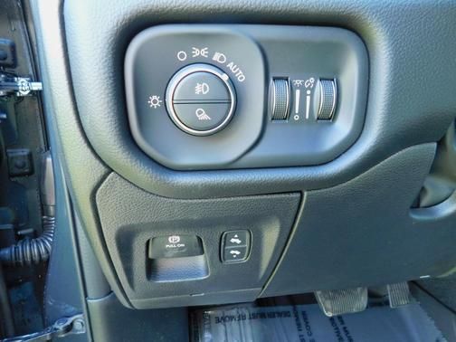 2025 RAM 1500 Big Horn/Lone Star - Photo 16