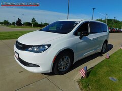 2027 Chrysler Pacifica LX Passenger Van
