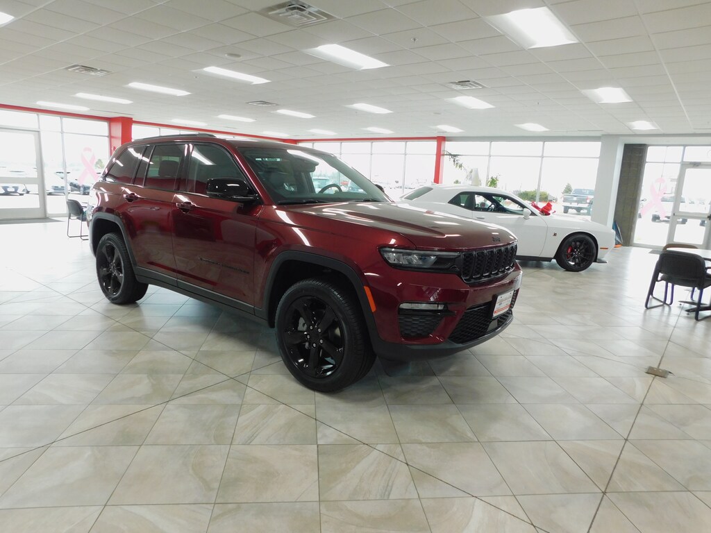 New 2024 Jeep Grand Cherokee LIMITED 4X4 For Sale Clinton IA