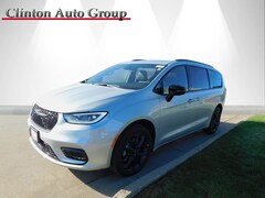 2026 Chrysler Pacifica LIMITED AWD Passenger Van