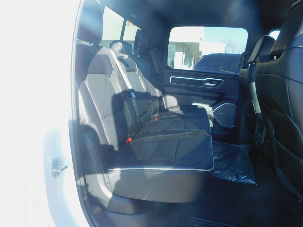 2026 RAM 1500 Laramie - Photo 6