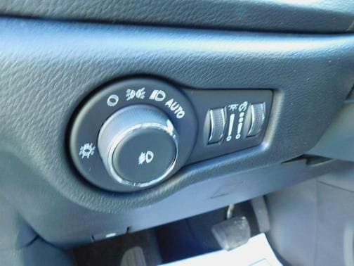 2026 Chrysler Pacifica Limited - Photo 18