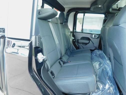 2026 Jeep Gladiator Sport S - Photo 6