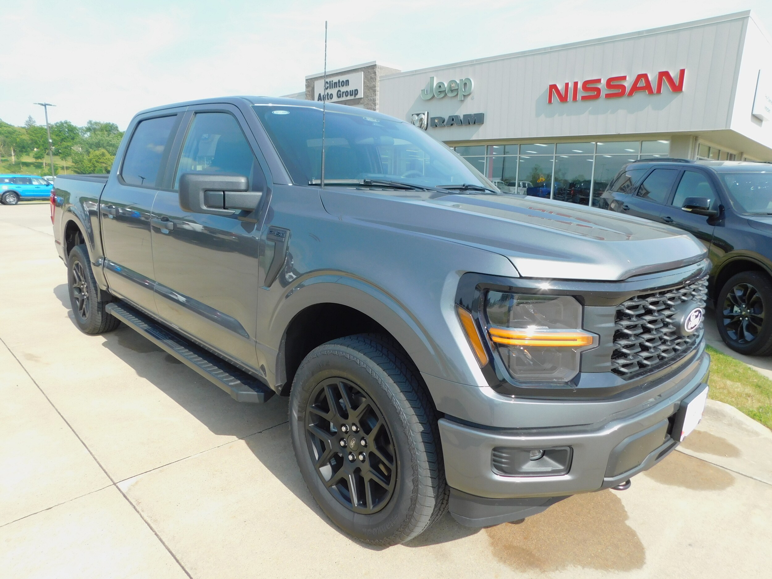 2025 Ford F-150 STX photo 3