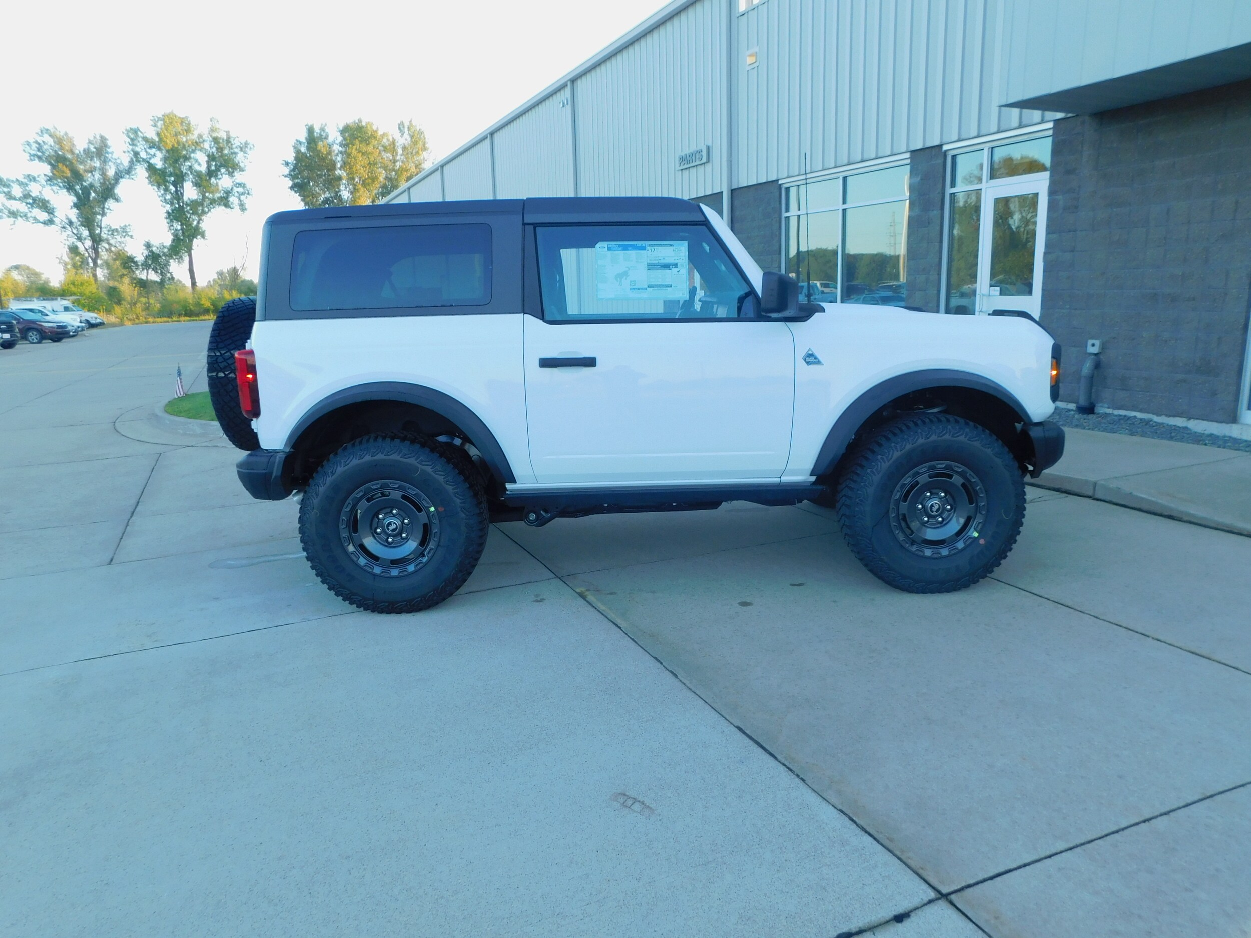 2024 Ford Bronco Black Diamond photo 4