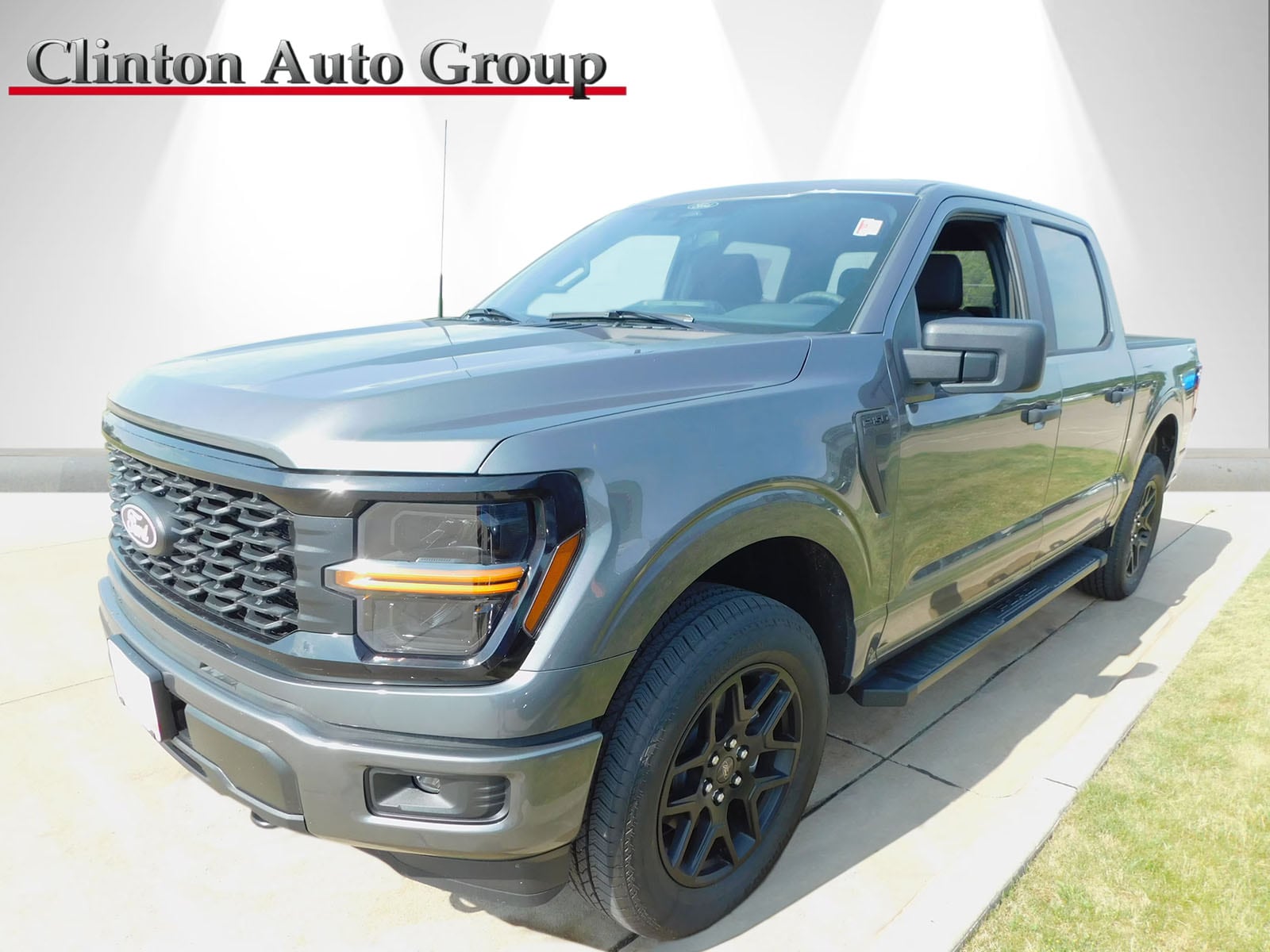 2025 Ford F-150 Truck SuperCrew Cab 