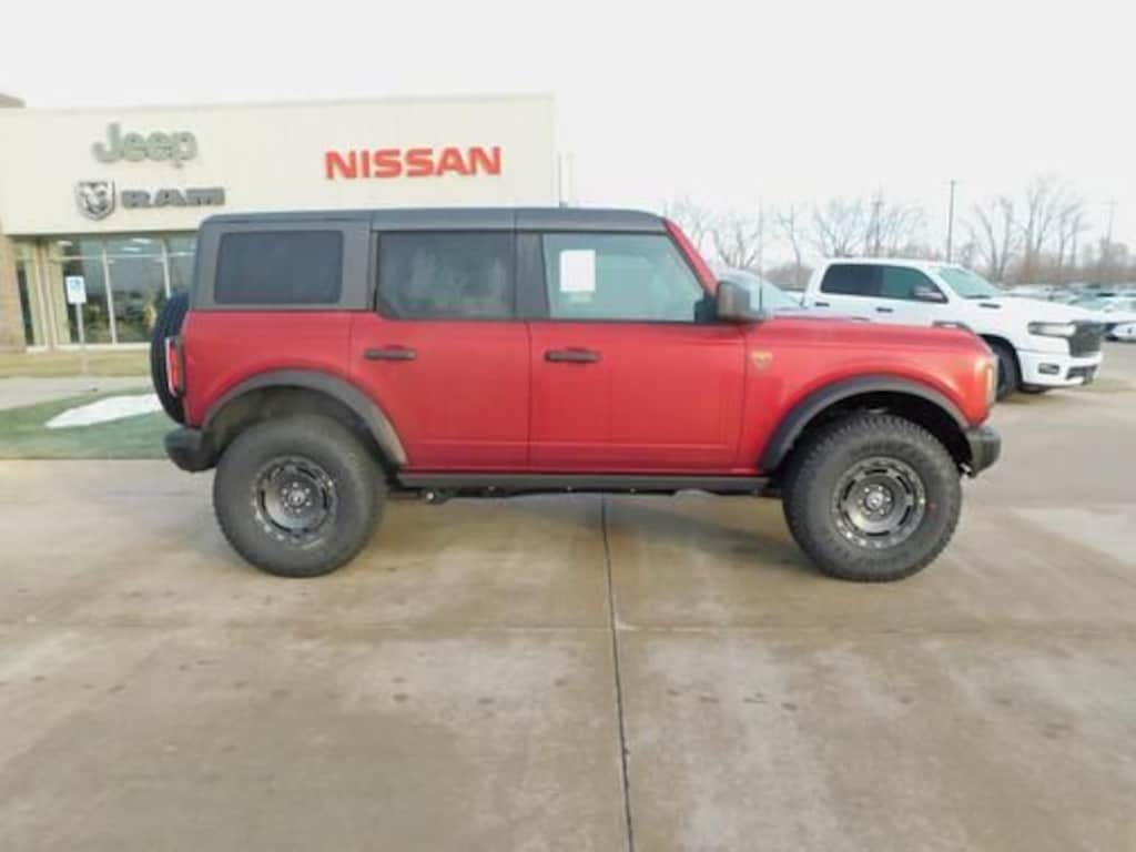 New 2025 Ford Bronco Badlands SUV