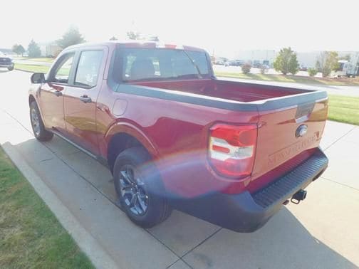 2025 Ford Maverick XLT - Photo 12