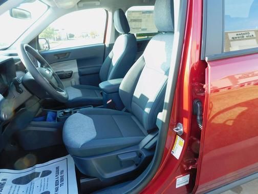 2025 Ford Maverick XLT - Photo 14