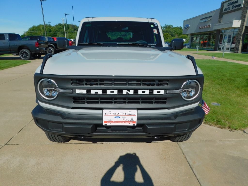 New 2026 Ford Bronco Base SUV