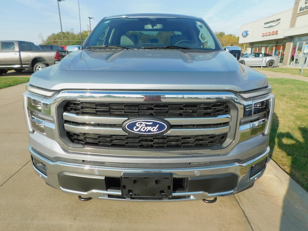 New 2025 Ford F-150 Lariat TRUCK