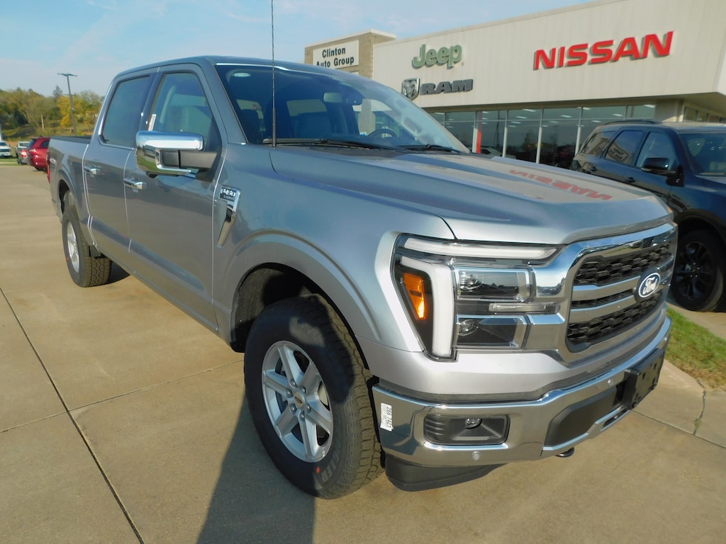 New 2025 Ford F-150 Lariat TRUCK