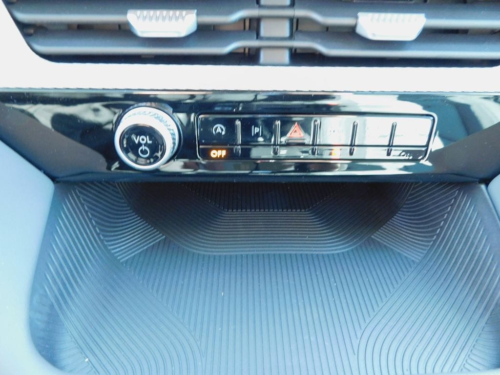 2026 Ford Explorer Active - Photo 23