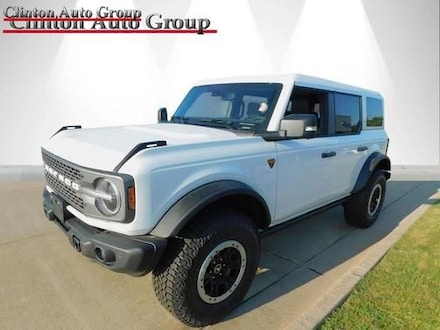 2025 Ford Bronco Badlands SUV