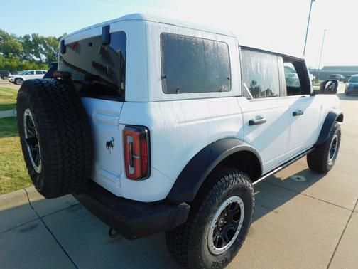 2025 Ford Bronco 4-Door Badlands - Photo 8