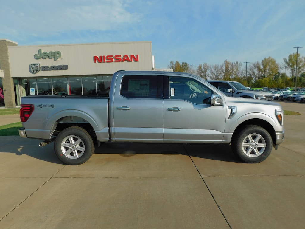 New 2025 Ford F-150 Lariat TRUCK