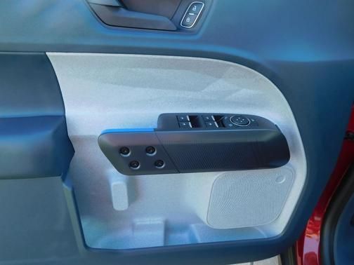 2025 Ford Maverick XLT - Photo 15