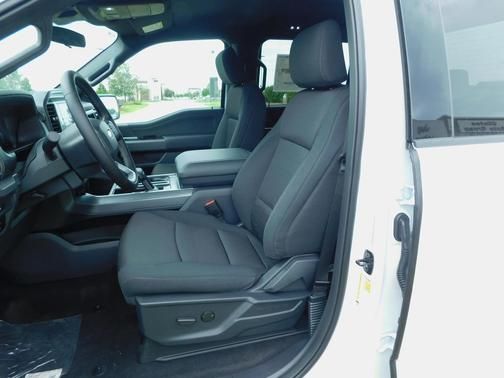 2025 Ford F-150 XLT - Photo 13