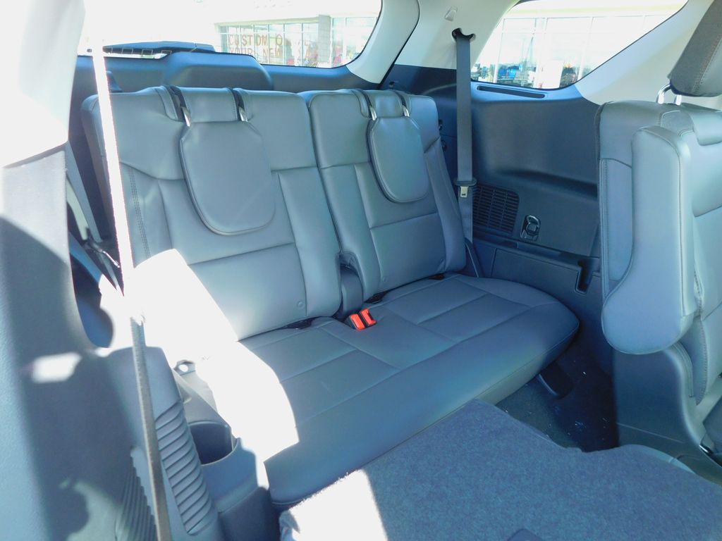 2026 Ford Explorer Active - Photo 9