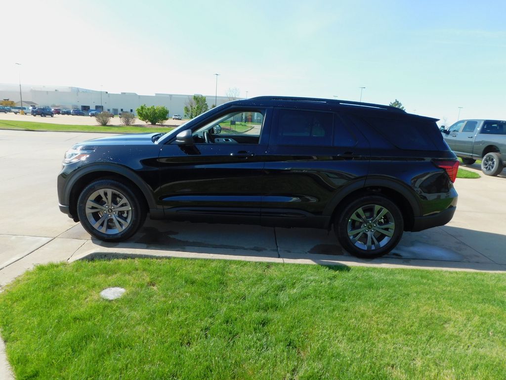 2026 Ford Explorer Active - Photo 15