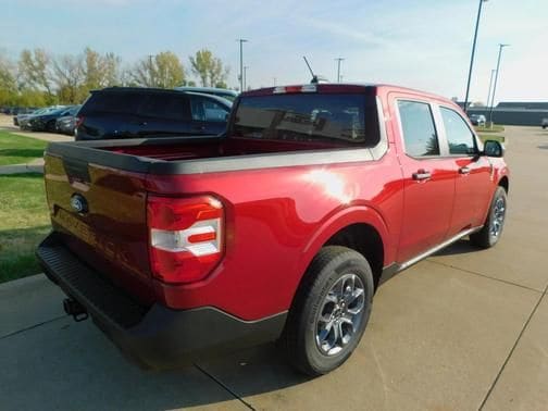 2025 Ford Maverick XLT - Photo 9