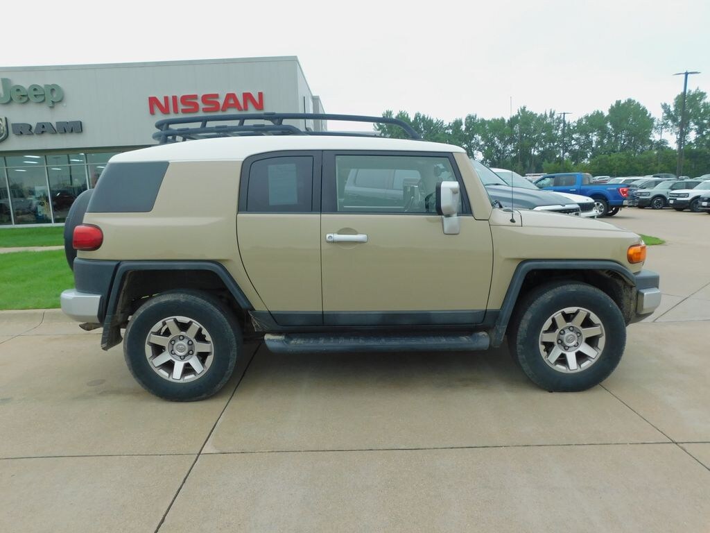 Used 2014 Toyota FJ Cruiser Base SUV