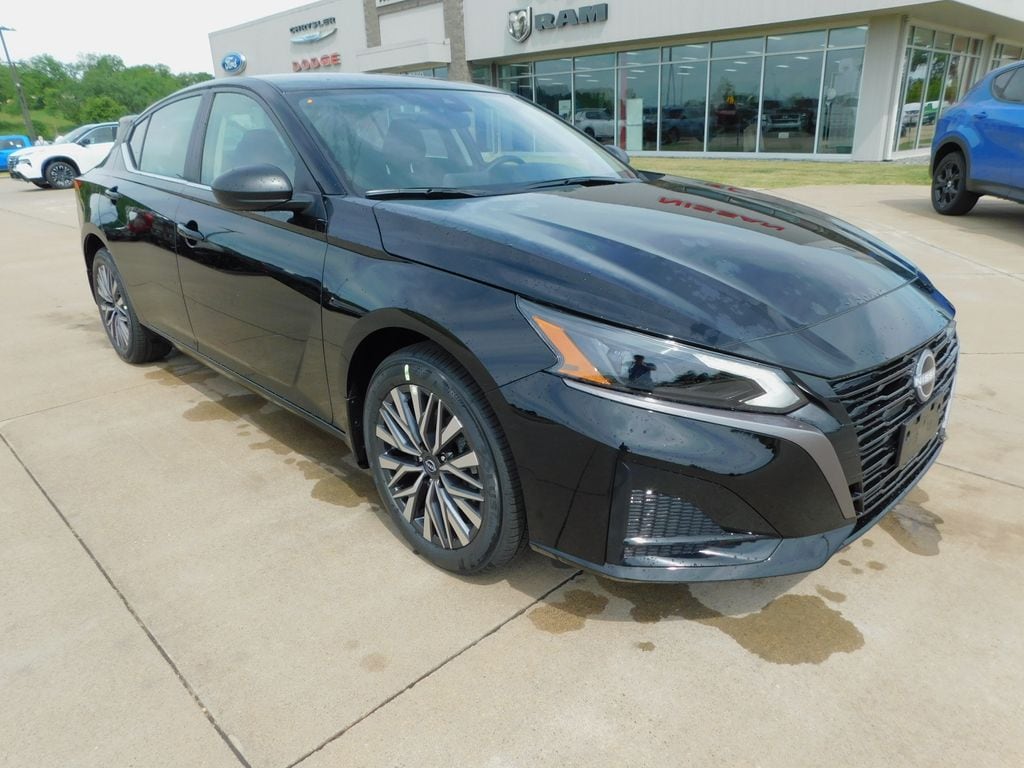 New 2026 Nissan Altima SV Sedan