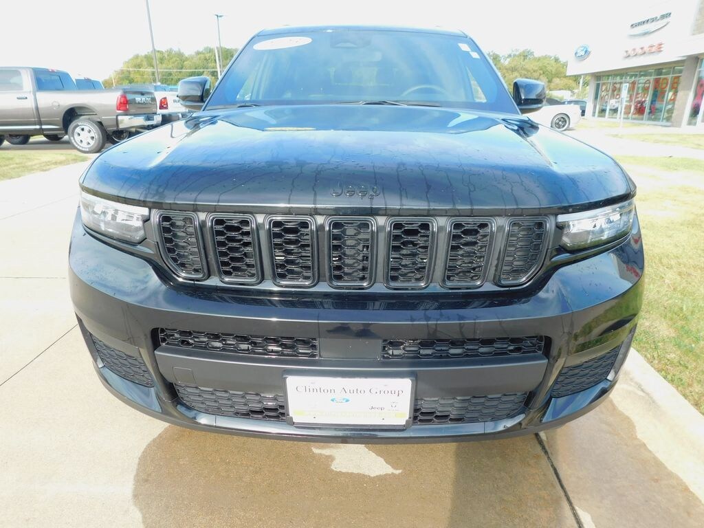 Used 2023 Jeep Grand Cherokee L Altitude SUV