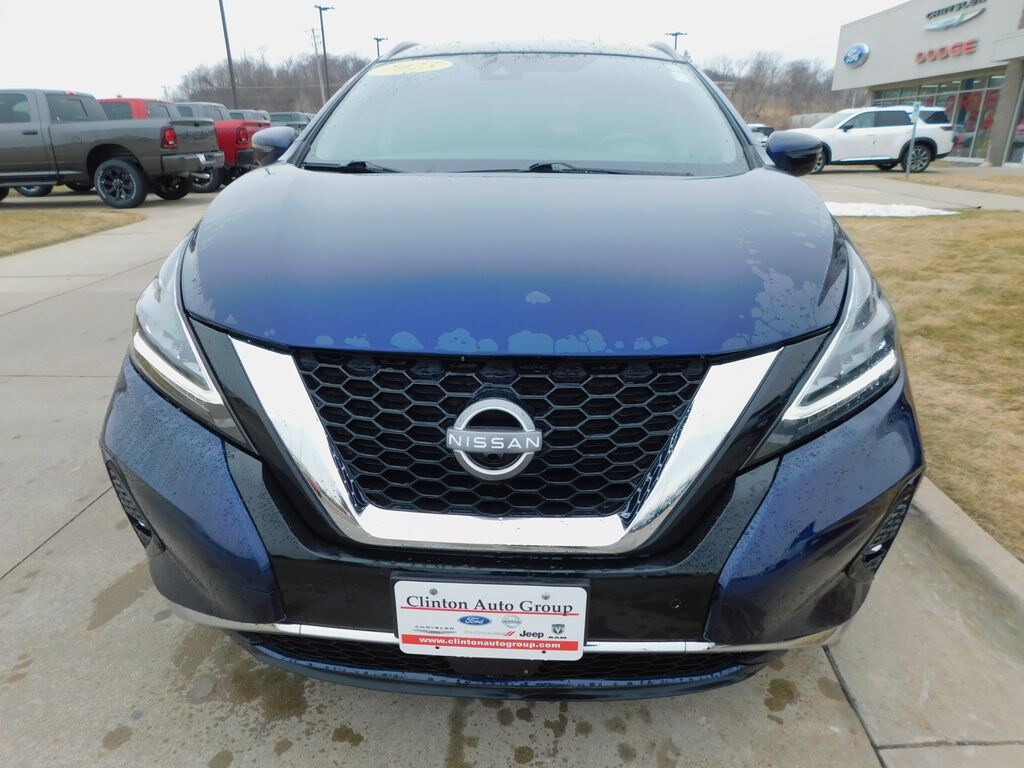 Used 2023 Nissan Murano SV SUV