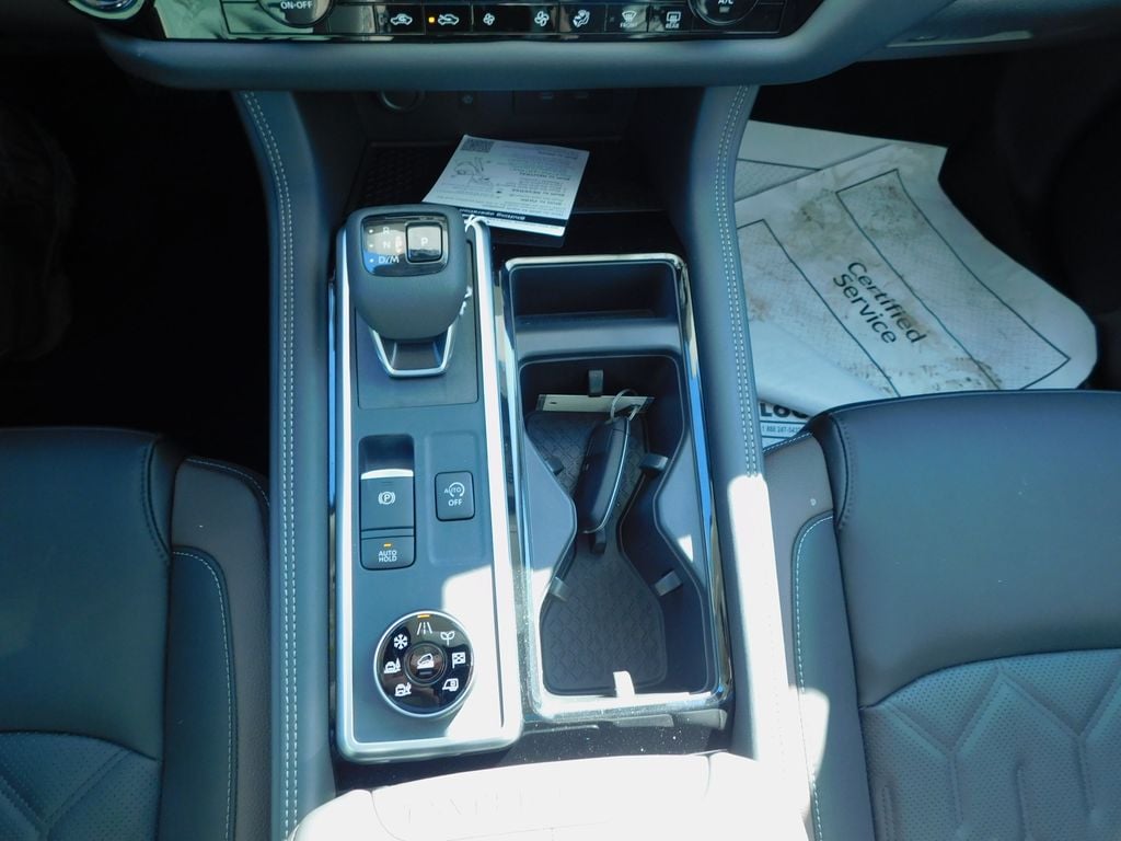 2026 Nissan Pathfinder Platinum - Photo 24