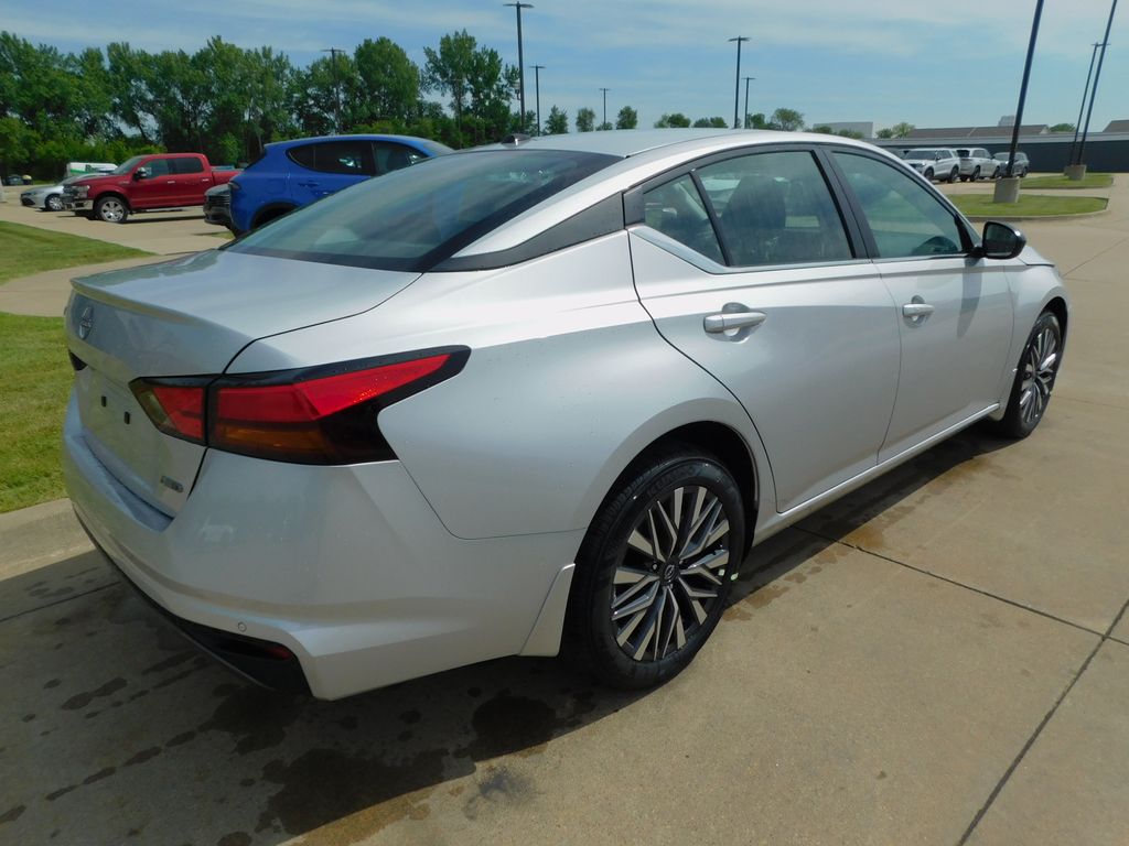 2026 Nissan Altima SV - Photo 8