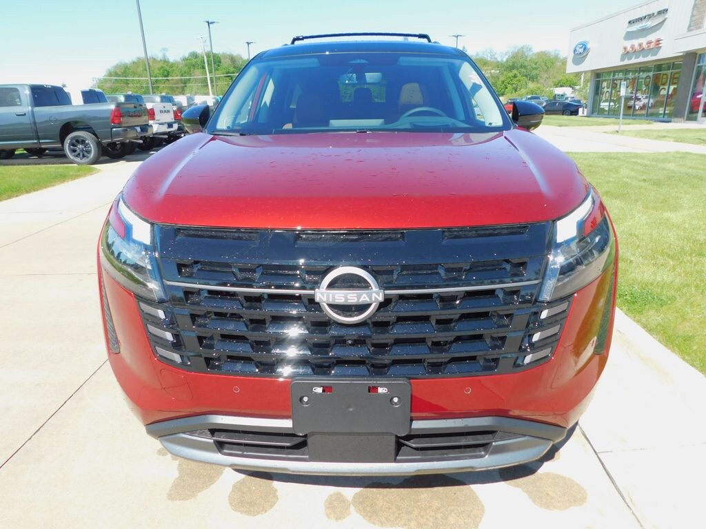 New 2026 Nissan Pathfinder Platinum SUV